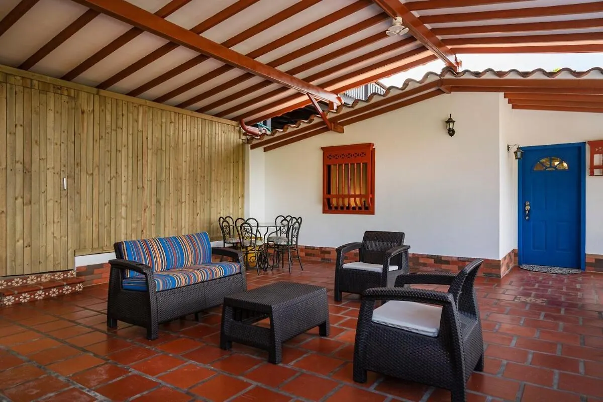 Casita Roja Envigado, Colombian Culture Experience Villa 0*, Envigado Colombia