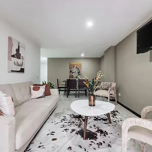 Amplios Departamentos En Envigado